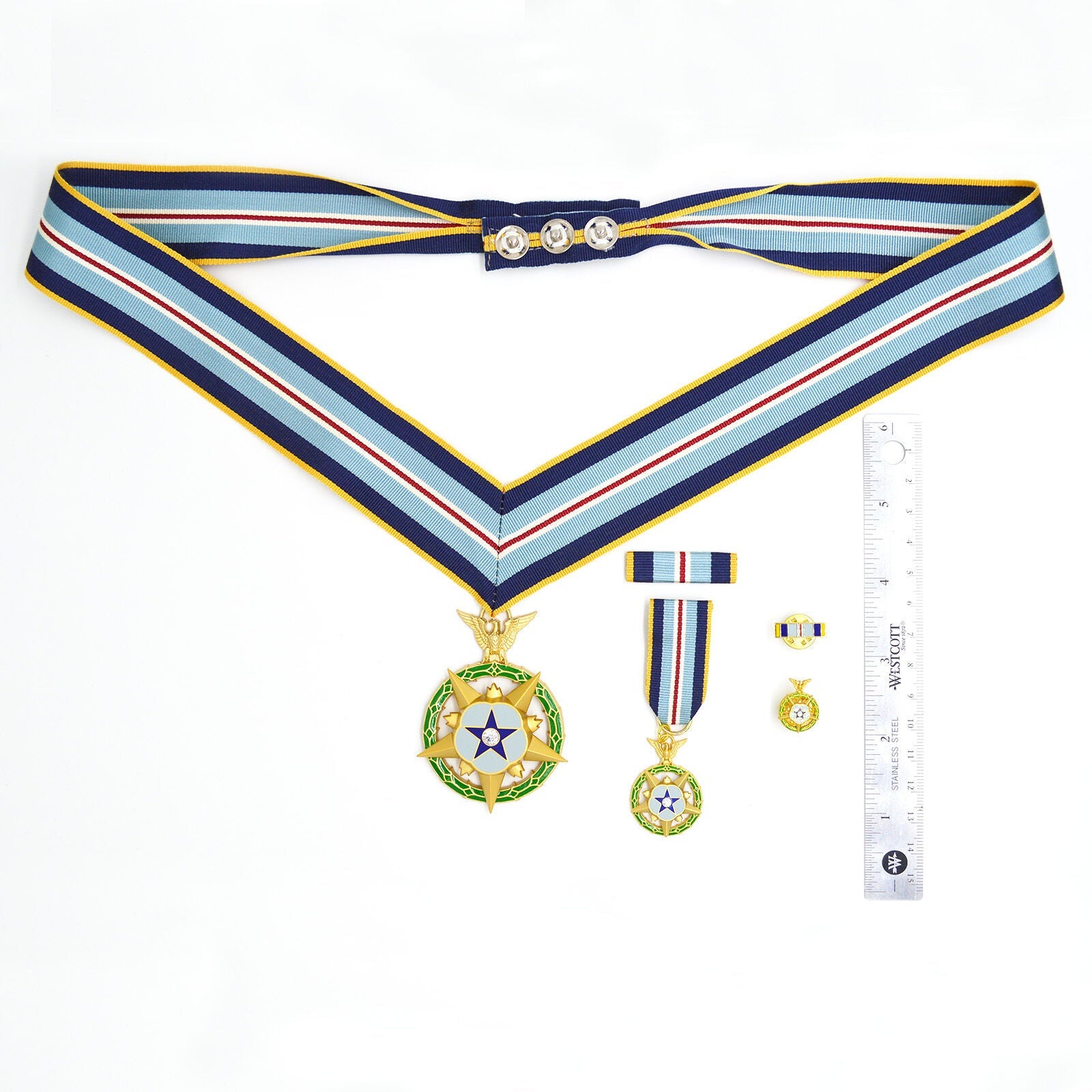 Cased U.S. NASA Space MOH Space Medal of Honor Neckribbon Version WWII Badge Order detail view 2