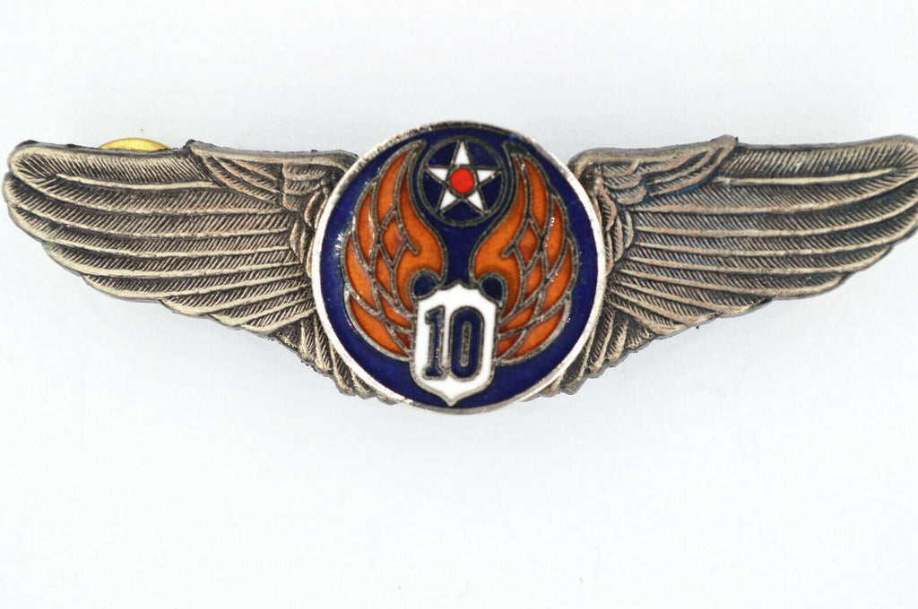 U.S. WWII WWII 10TH Air Force Wings Badge Pin Medal Enamel detail view 2