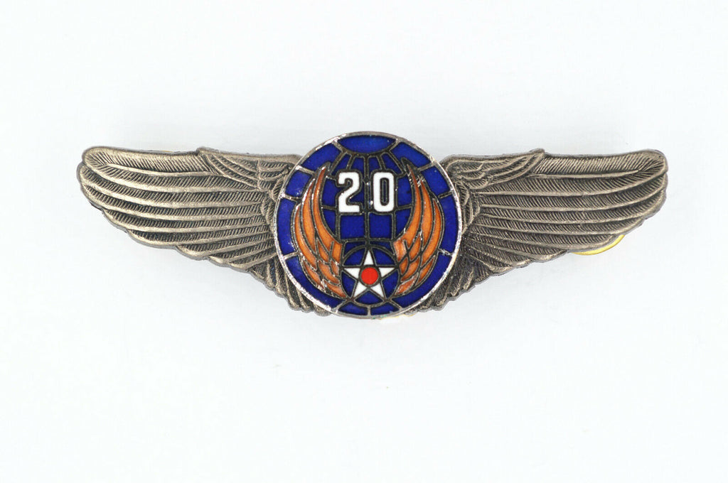 U.S. WWII 20th Air Force Wings Badge Pin Medal Enamel detail view 2