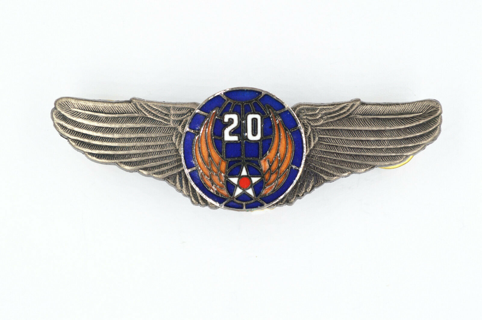 U.S. WWII 20th Air Force Wings Badge Pin Medal Enamel detail view 2