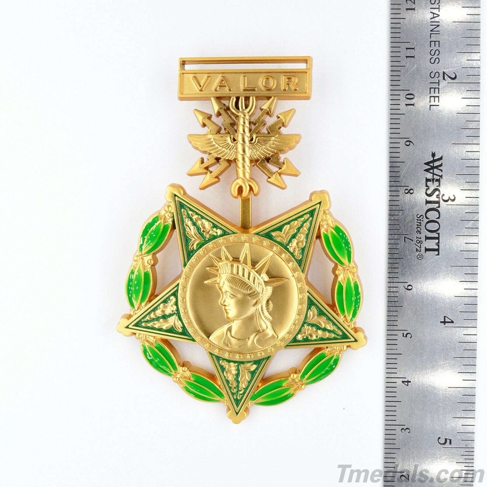 U.S. Medal of Honor Air Force Medal Only MOH Order Badge WWII detail view 2
