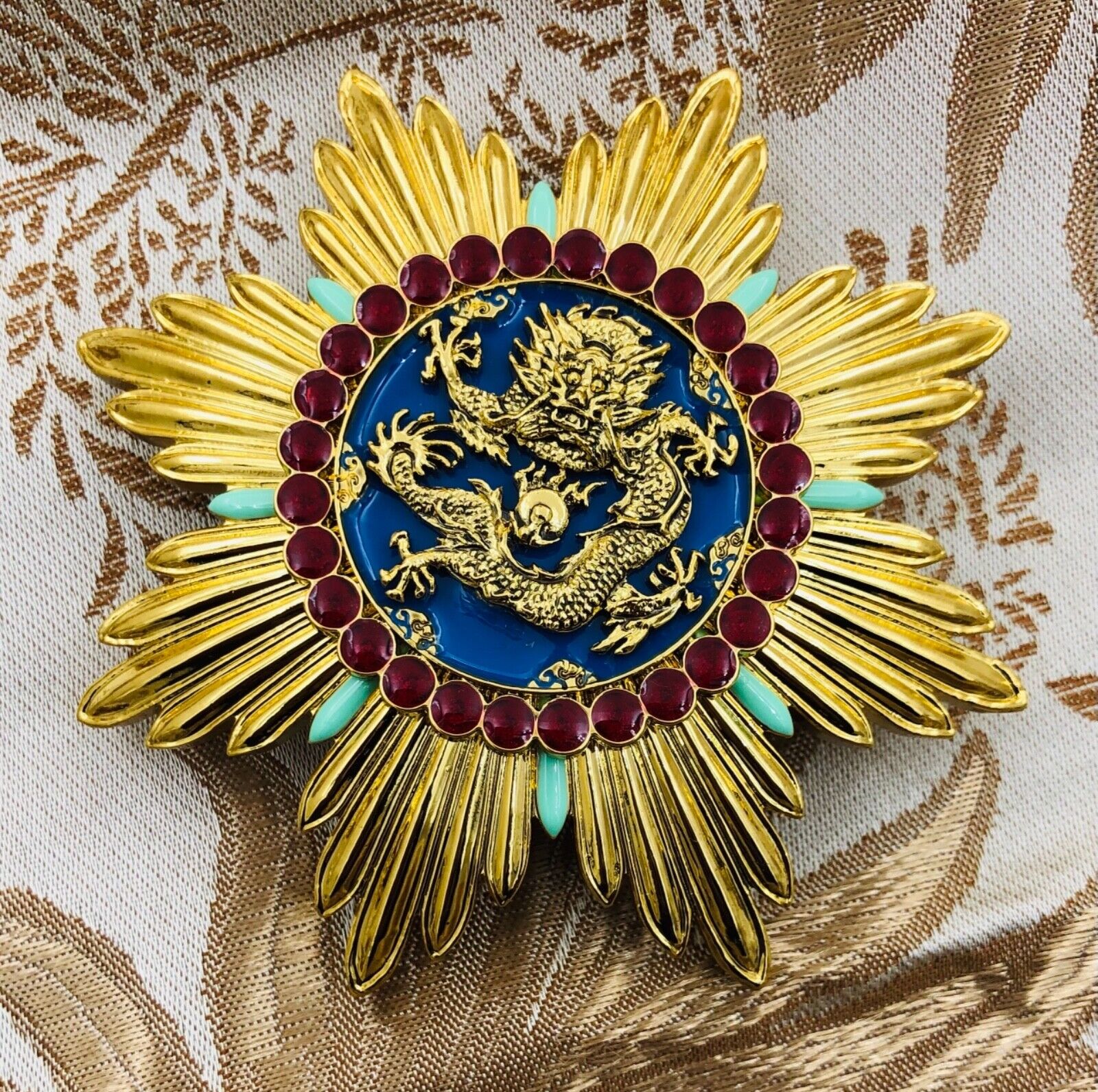 Order of the Illustrious Dragon Full Set with Sash – Japan Manchukuo China Medal detail view 3
