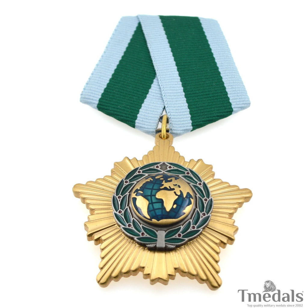 Russia – Order of Friendship Medal Badge – Brass detail view 3