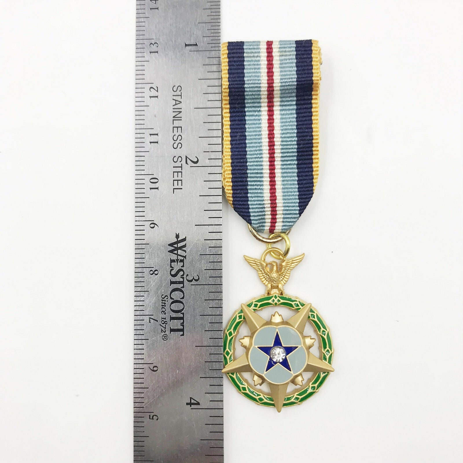 U.S. Order Space MOH, Space Medal of Honor, mini Miniature Medal To Astronauts detail view 3