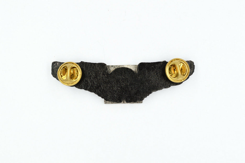 U.S. WWII WWII 2nd Air Force Wings Badge Pin Medal detail view 3