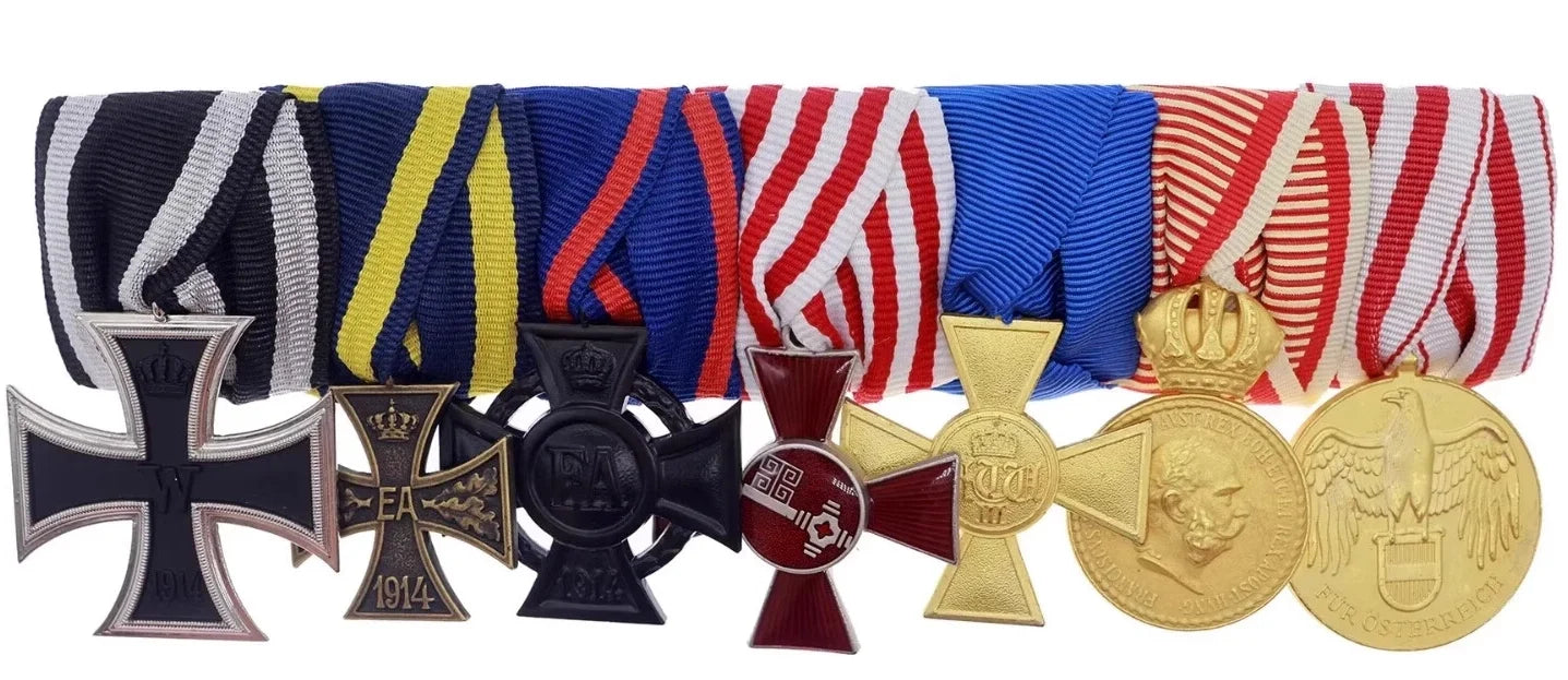 WWI German 7-Place Medal Bar with Matching Ribbon Bar & Leather Case detail view 4