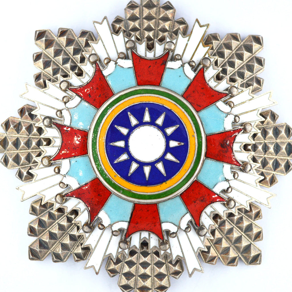Chinese medal order badge the Republic of China enamel detail view 4