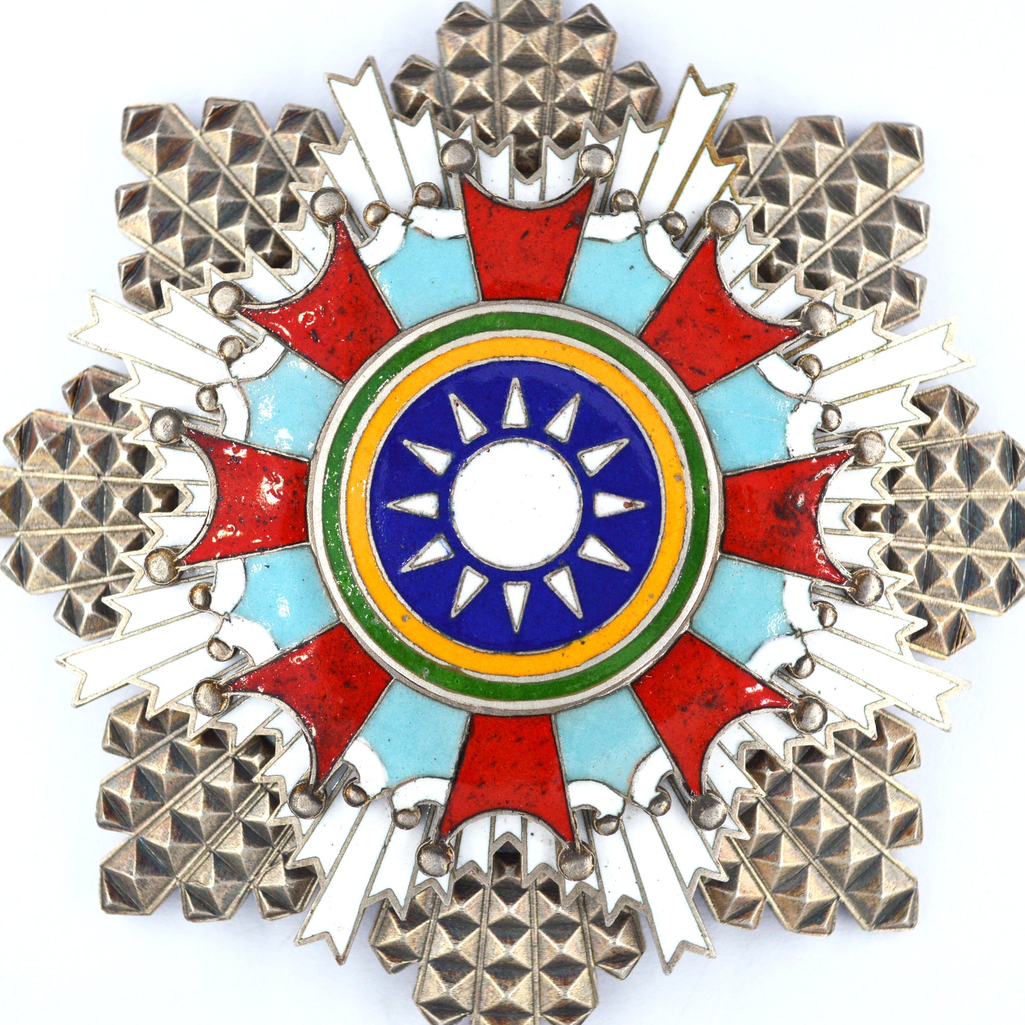 Chinese medal order badge the Republic of China enamel detail view 4