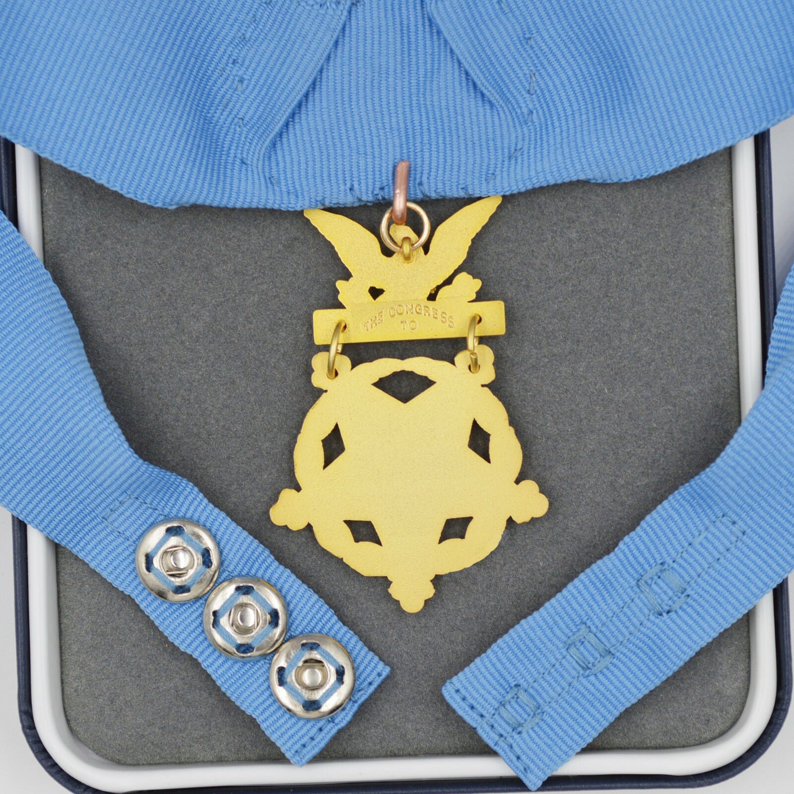 U.S. Medal of Honor Army Current Version – Full-Size with Ribbon Bar, Lapel Pin detail view 5