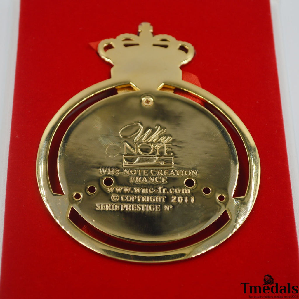 Original Automobile Club de Monaco (ACM) Gold Grille Badge – 2011 Issue, Cased detail view 6