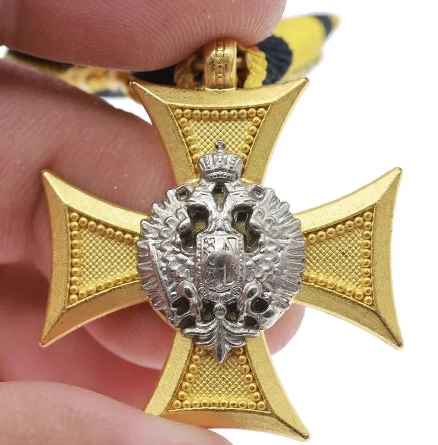 Austria-Hungary Officer’s Long Service Cross, 1st Class (25 Years) detail view 4