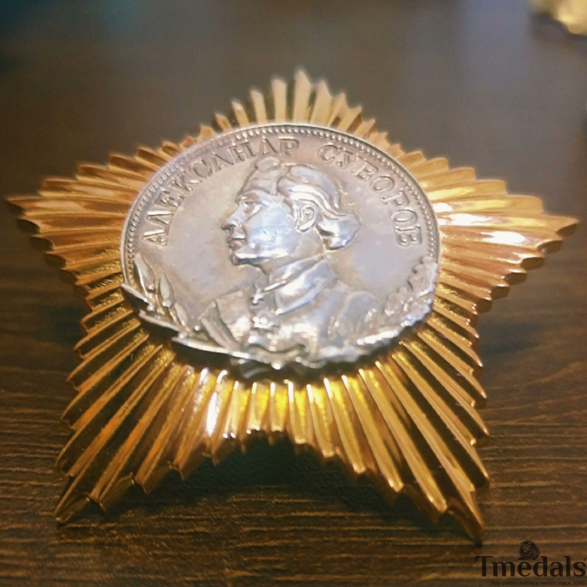 Soviet Order of Suvorov 2nd Class Medal 925 Silver 24K Gilt Enamel detail view 3