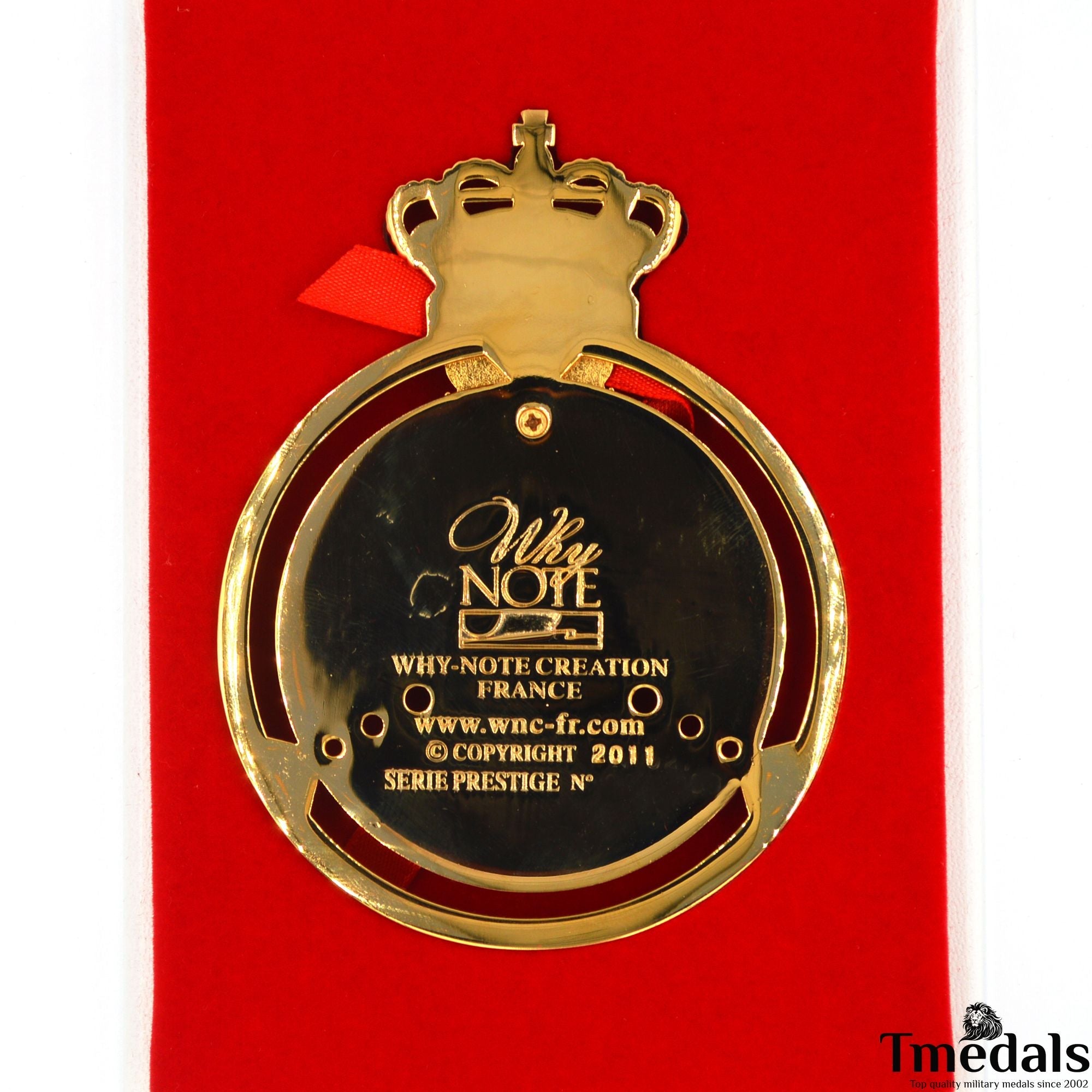 Original Automobile Club de Monaco (ACM) Gold Grille Badge – 2011 Issue, Cased detail view 7