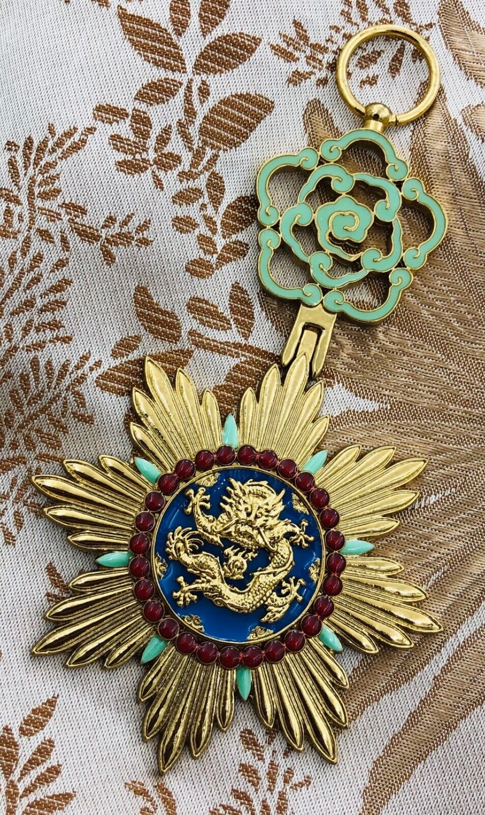 Order of the Illustrious Dragon Full Set with Sash – Japan Manchukuo China Medal detail view 6