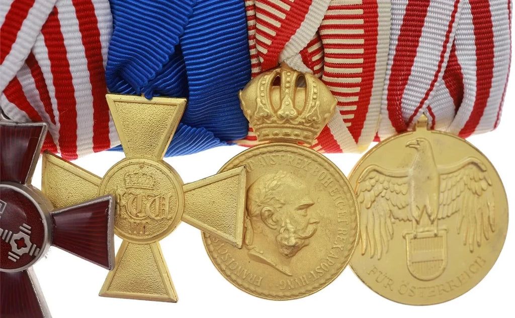 WWI German 7-Place Medal Bar with Matching Ribbon Bar & Leather Case detail view 7
