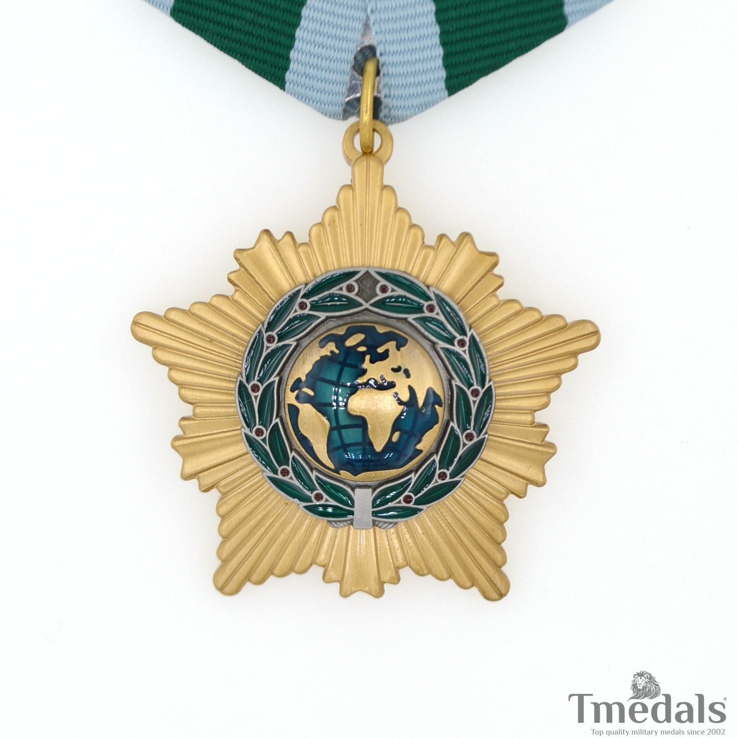 Russia – Order of Friendship Medal Badge – Brass detail view 6