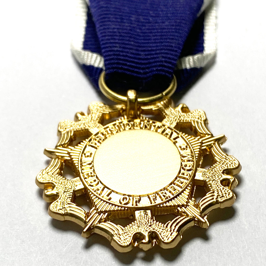 U.S. Presidential Medal of Freedom Mini Medal + Ribbon Bar + Service Ribbon detail view 9