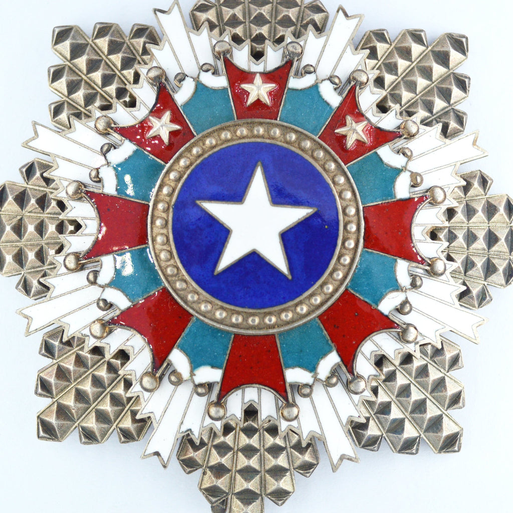 Chinese-REPUBLIC Order of Brilliant Star Breast star 1st class detail view 2