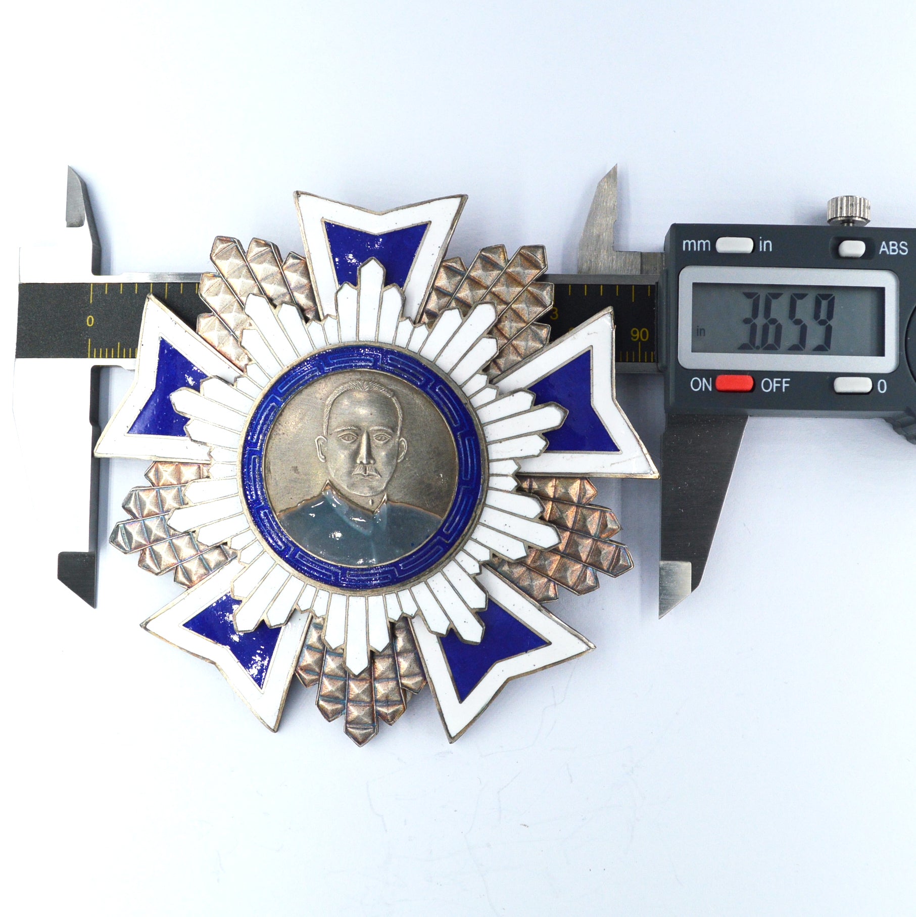 Chinese Order Badge China-Republic Sun Yat Sen enamel Medal Order Badge detail view 5