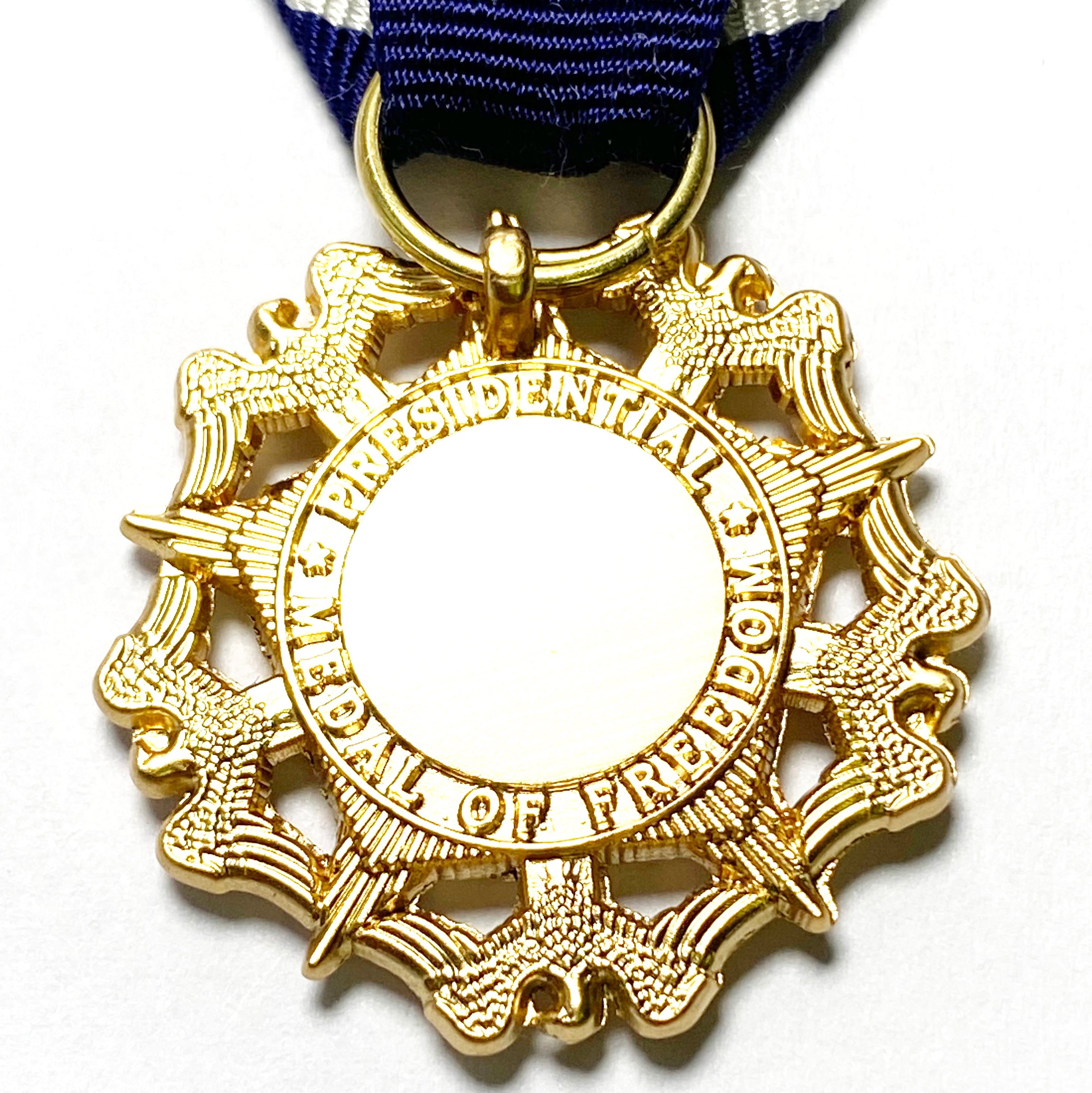 U.S. Presidential Medal of Freedom Mini Medal + Ribbon Bar + Service Ribbon detail view 10