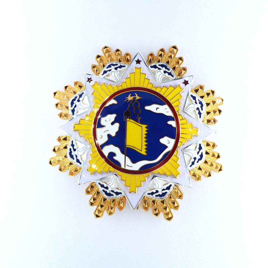 Chinese Republic Order of the Cloud and Banner First Class detail view 5