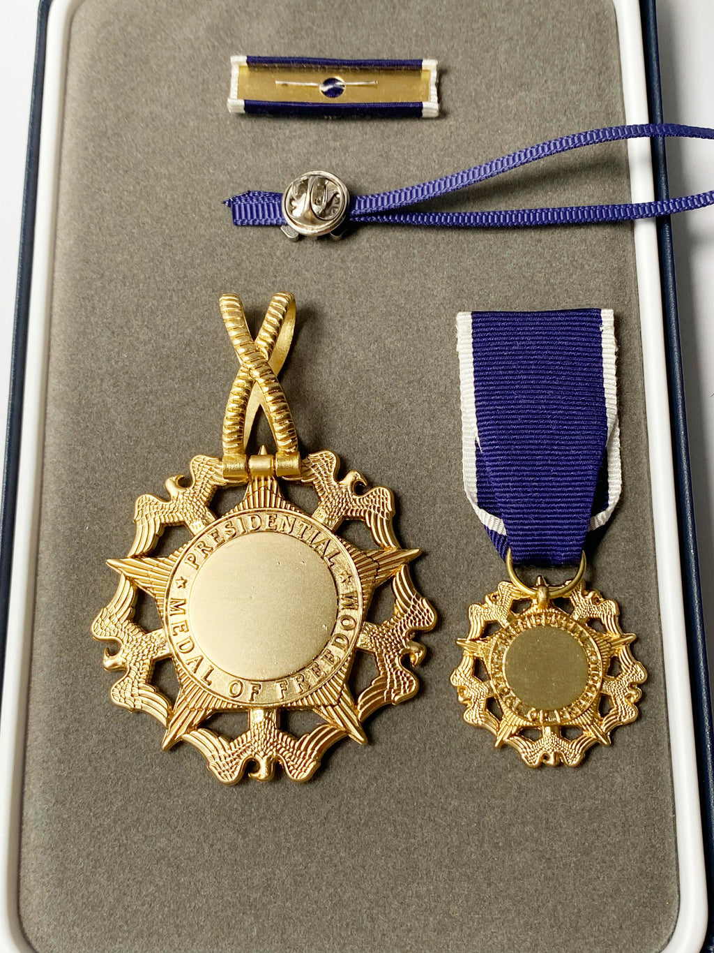 Cased U.S. Presidential Medal of Freedom 1963-Present U.S. Award detail view 16
