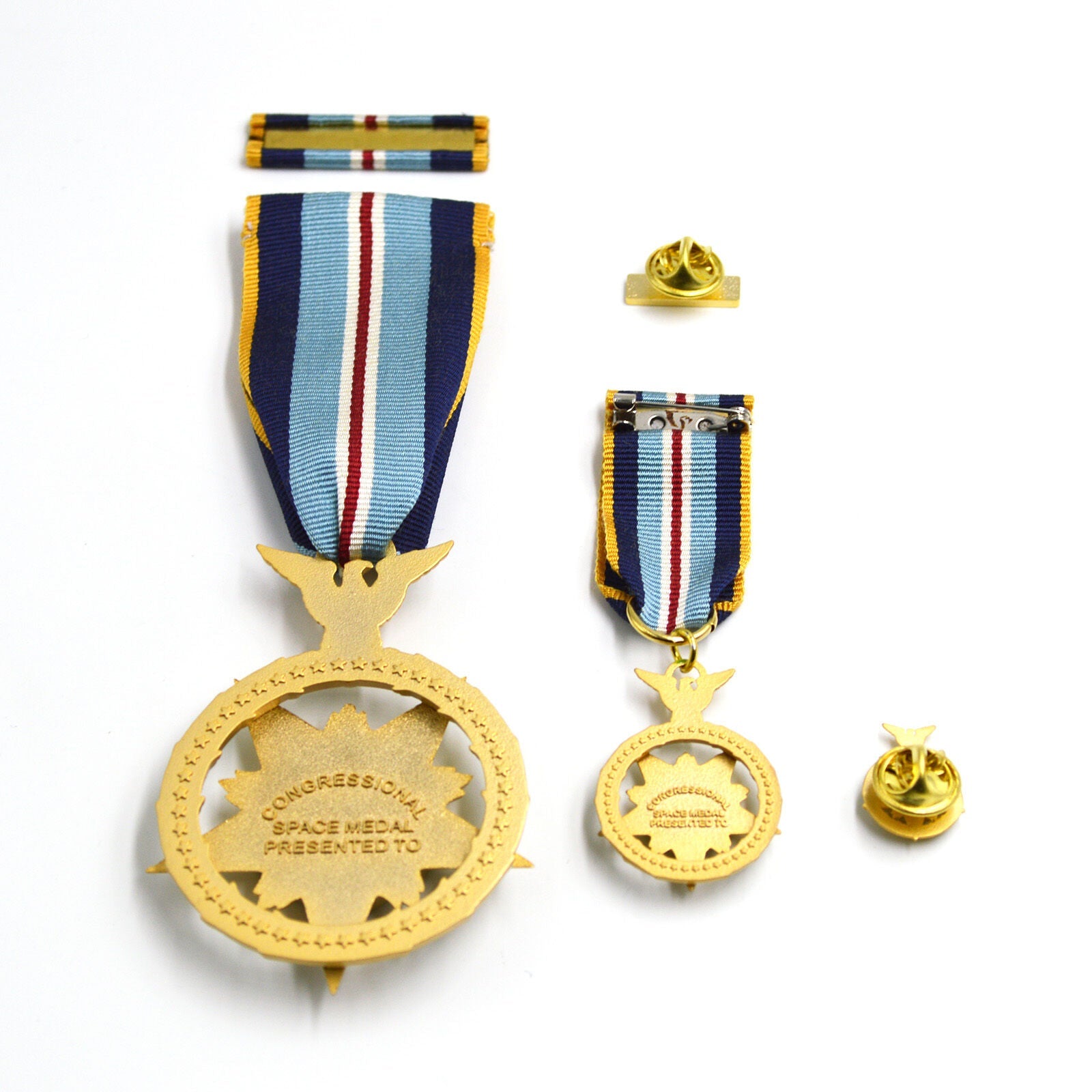 Cased U.S. Space MOH Space Medal of Honor Short Ribbon Version WWII Badge Order detail view 5