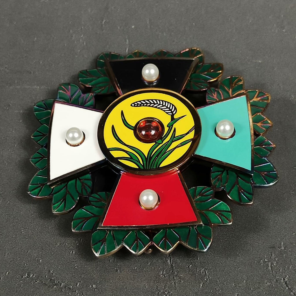 Late Qing Imperial Clan Rank Badge Order Medal – “Buru Bafen Fuguo Gong” (不入八分辅国公) detail view 2