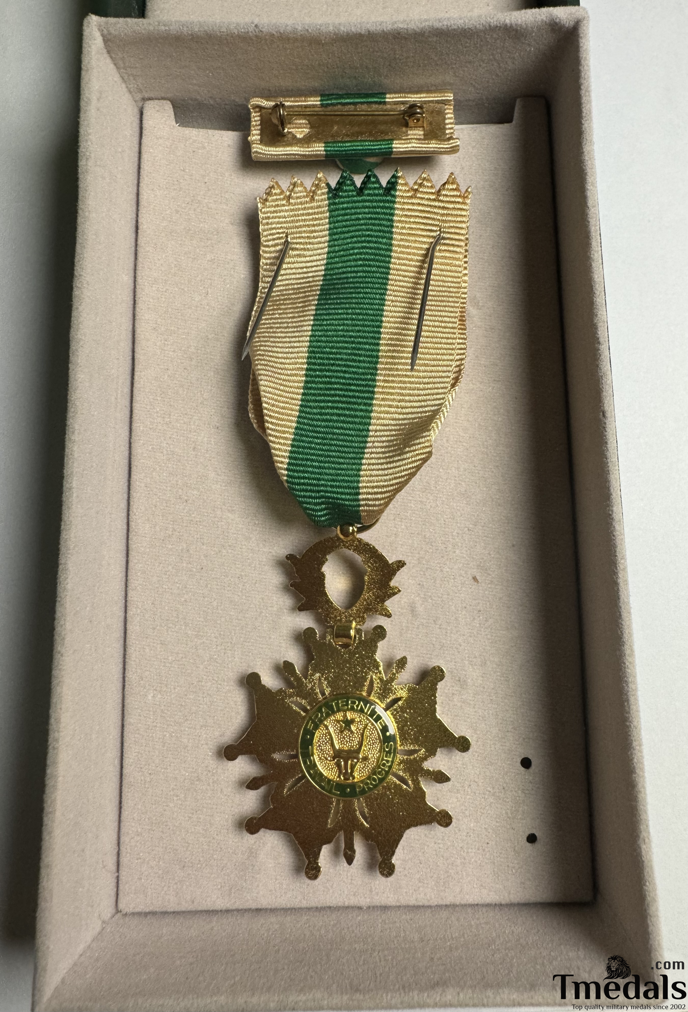 National Order of Niger – Original Officer Set with Box detail view 4