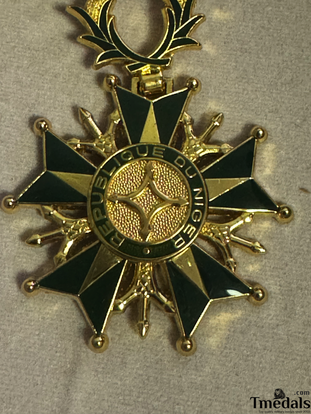 National Order of Niger – Original Officer Set with Box detail view 5
