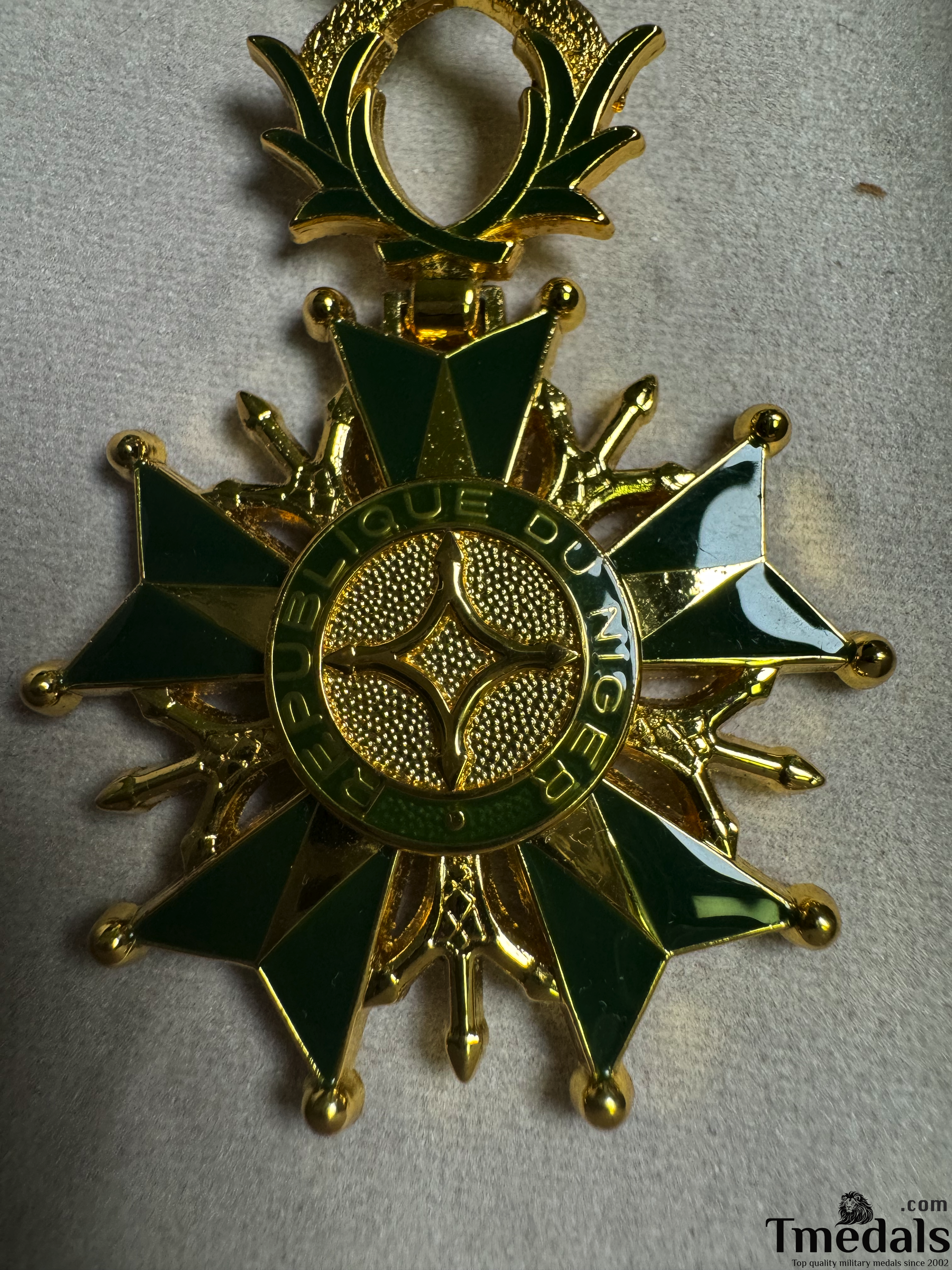 National Order of Niger – Original Officer Set with Box detail view 9