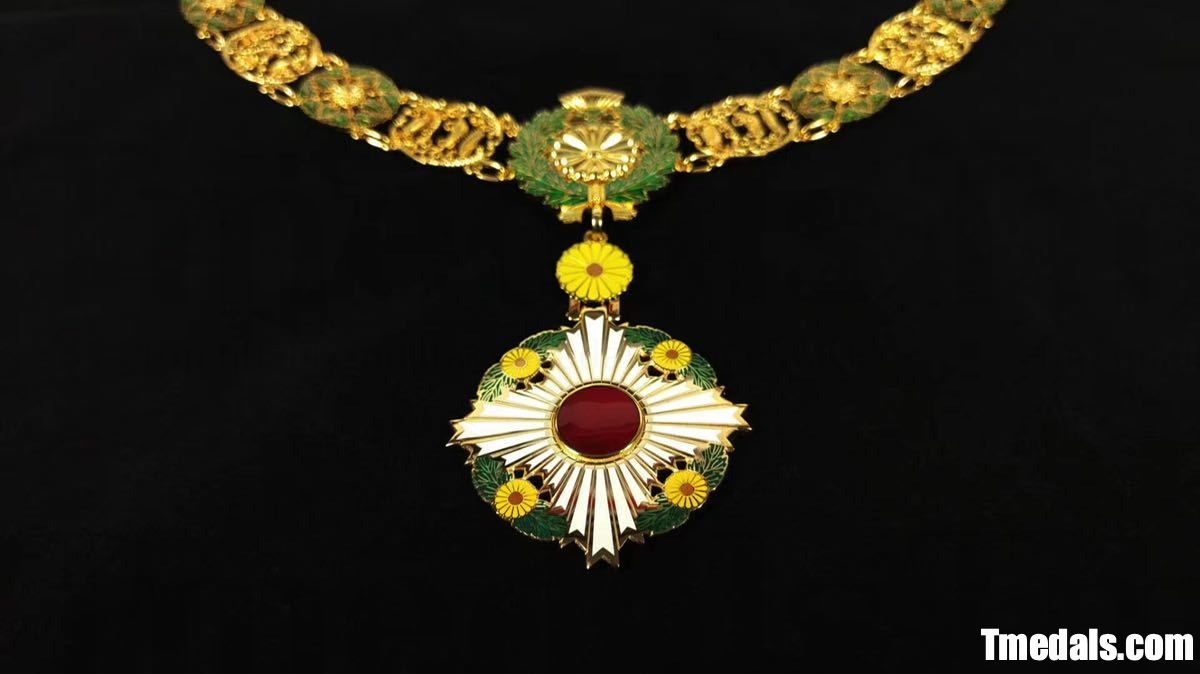 Japan Grand Cordon of the Order of the Chrysanthemum – Full (Copper + Hard Enamel) detail view 3