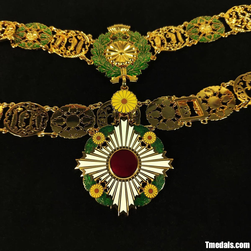 Japan Grand Cordon of the Order of the Chrysanthemum – Full (Copper + Hard Enamel) detail view 7