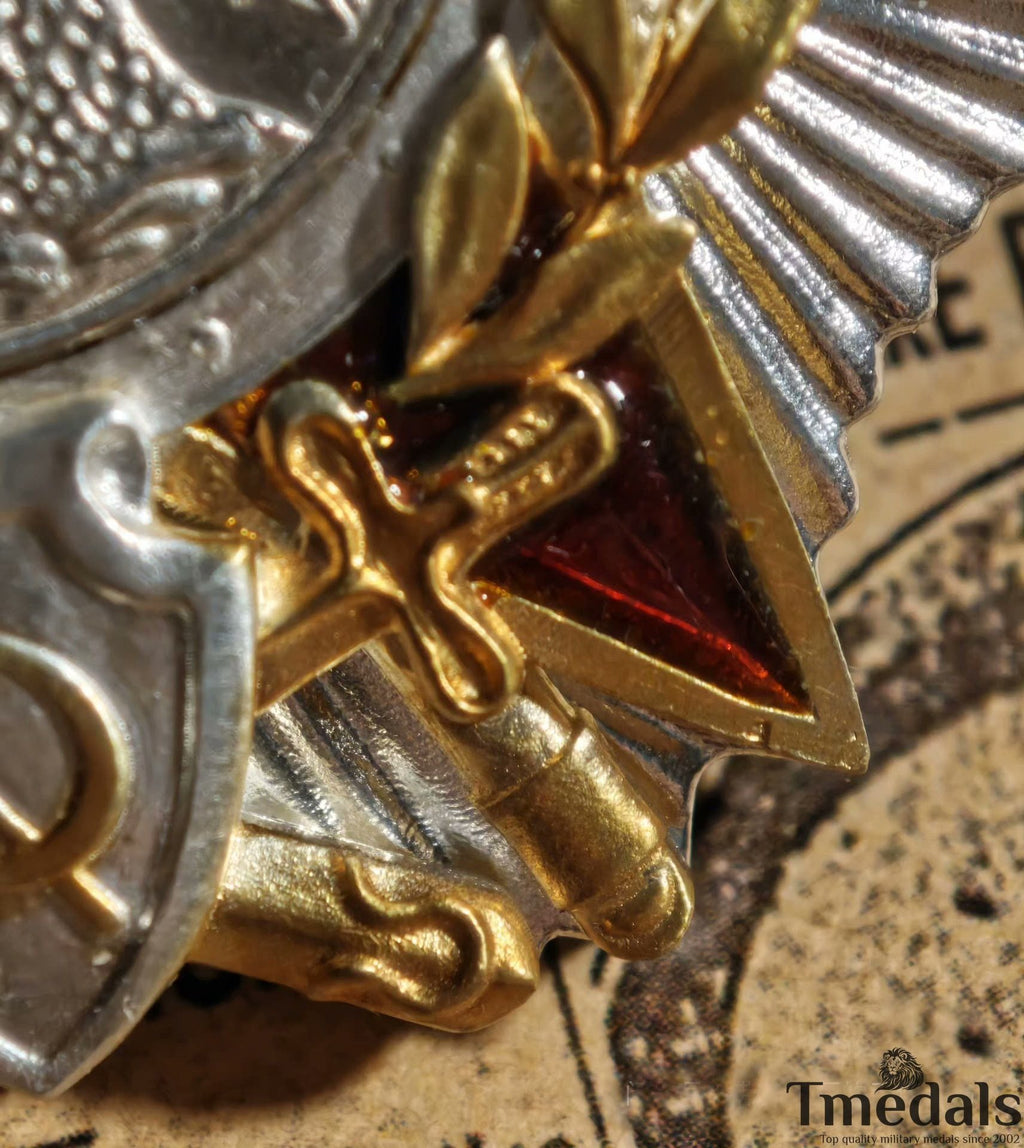 Order of Alexander Nevsky Medal – USSR WWII in 925 Silver + Real Enamel detail view 6