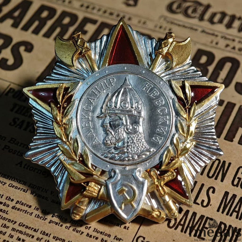 Order of Alexander Nevsky Medal – USSR WWII in 925 Silver + Real Enamel detail view 10