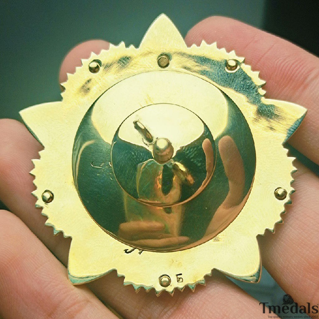 Mongolian Order of the Red Banner of Military Valour 925 Silver 24K gilt detail view 2