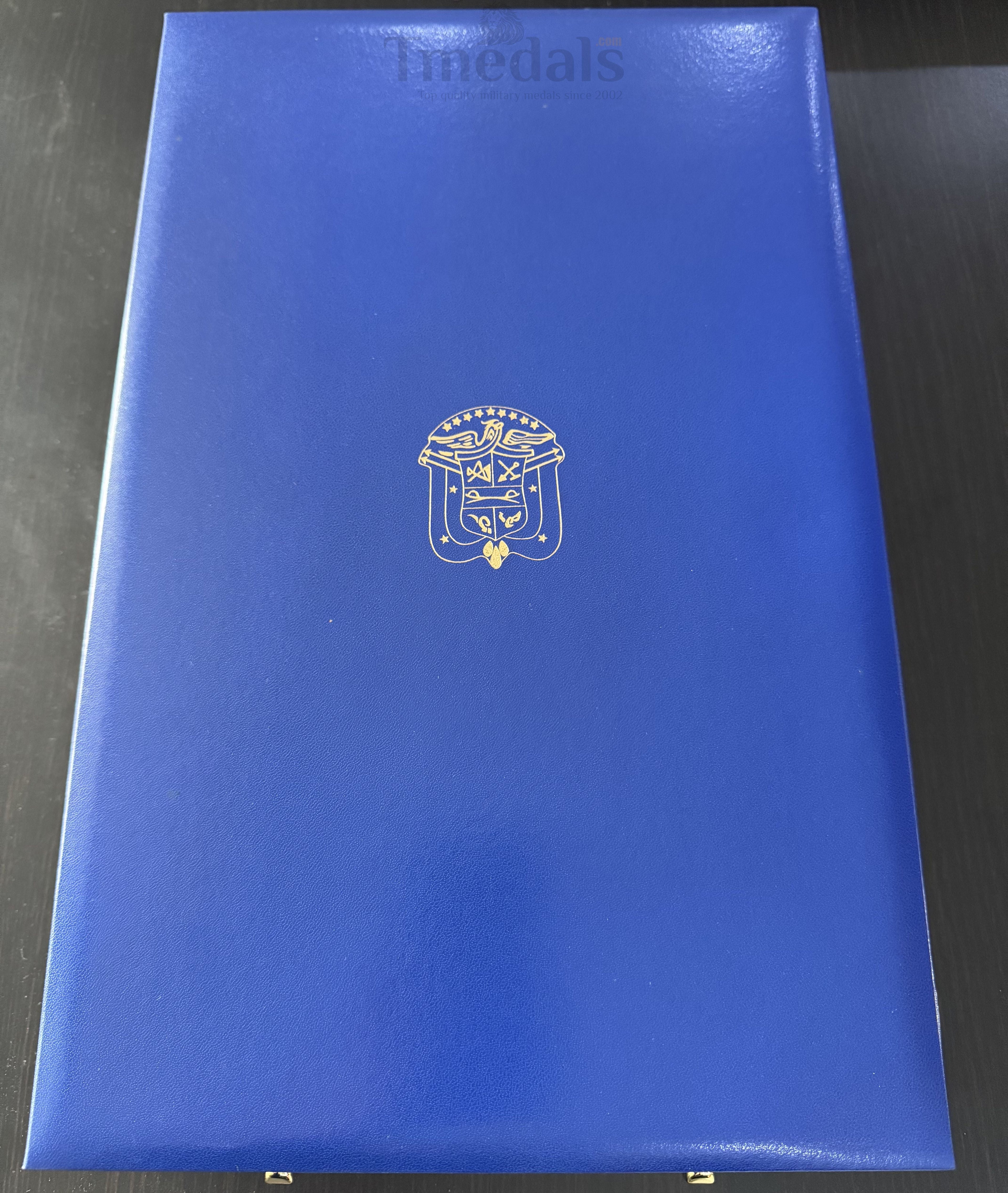 Panama National Order of José de Fábrega – Original Cased Set detail view 17