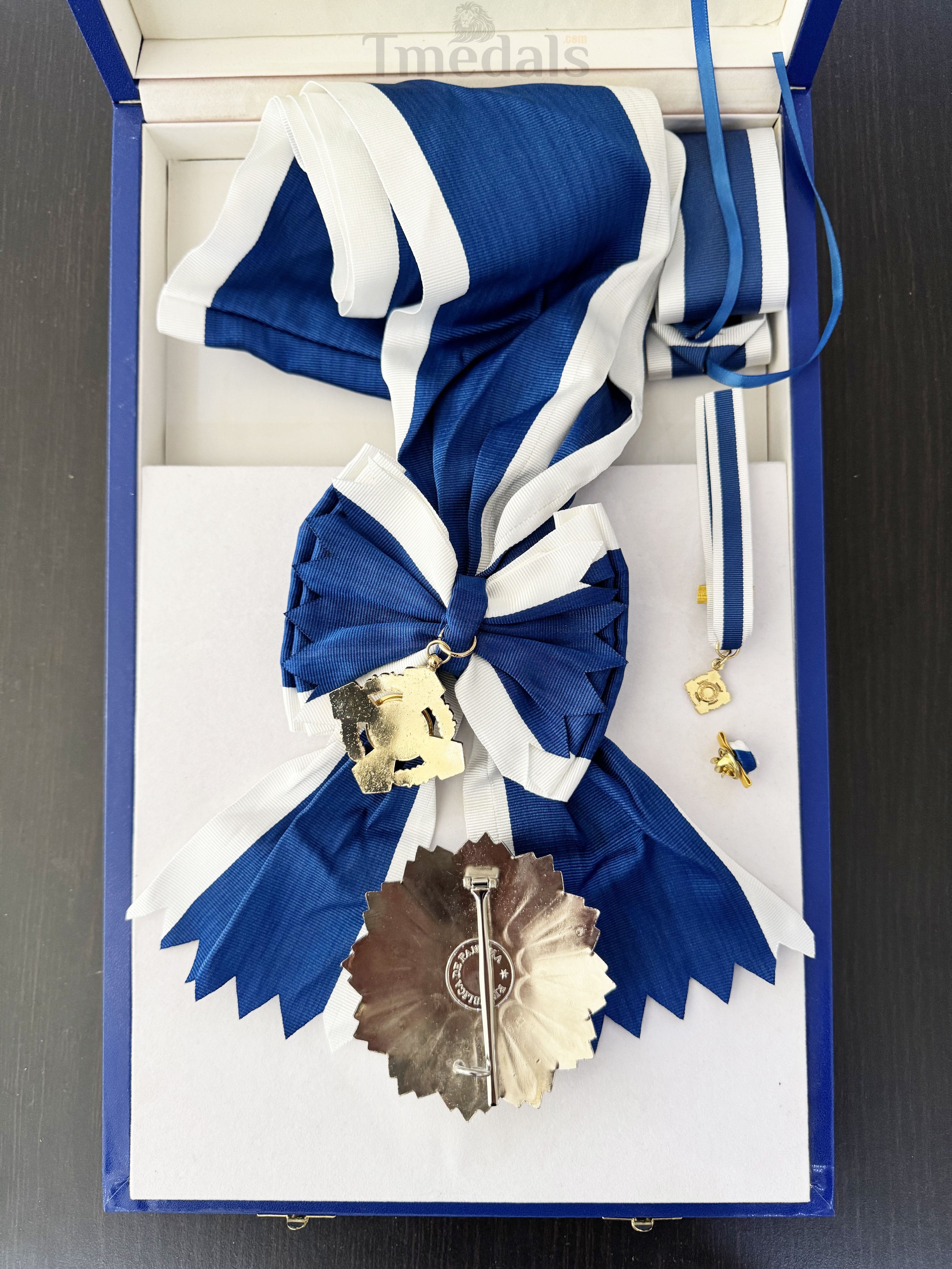 Panama Order of Omar Torrijos – Original Full Set with Box detail view 5