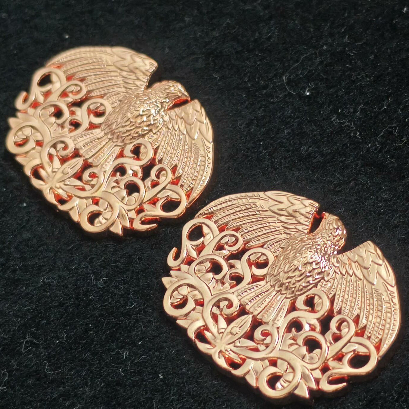 Chinese Qing Imperial Guard Eagle Collar Insignia Pair (2) detail view 5