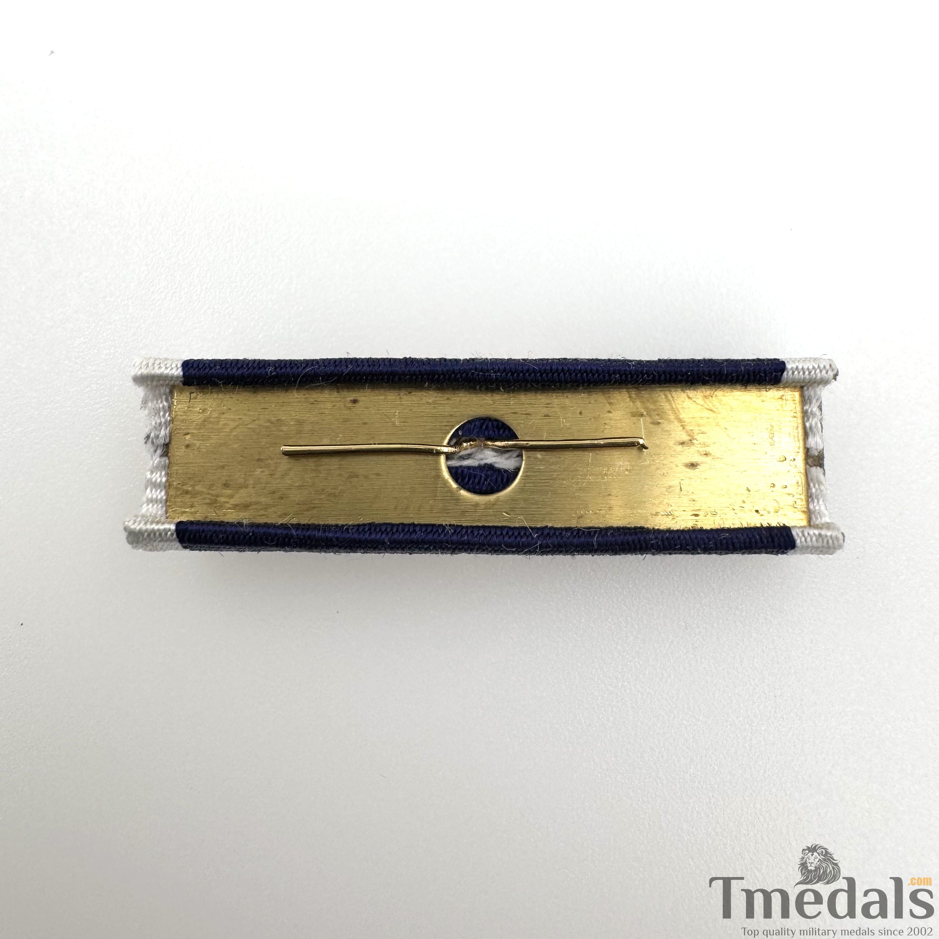 U.S. Order Presidential Medal of Freedom with distinction Ribbon bar detail view 4