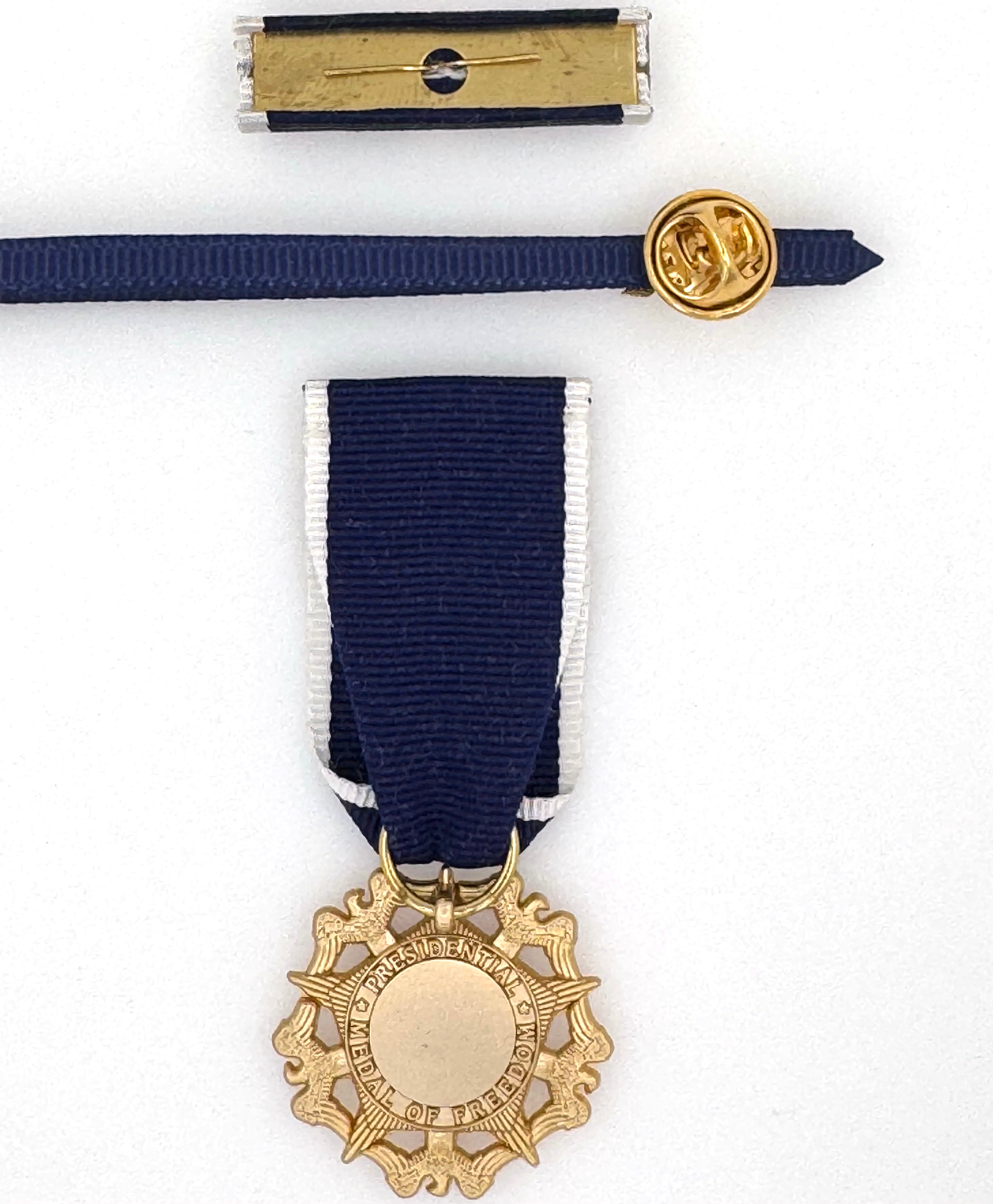 U.S. Presidential Medal of Freedom with distinction Mini Medal Ribbon detail view 5