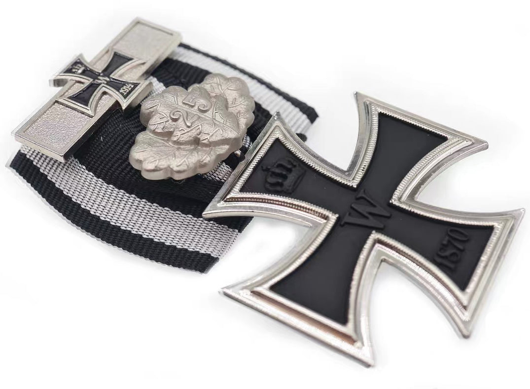 German Iron Cross 1870 2nd Class, 25-Year Oak Leaves & 1914 Spange detail view 3