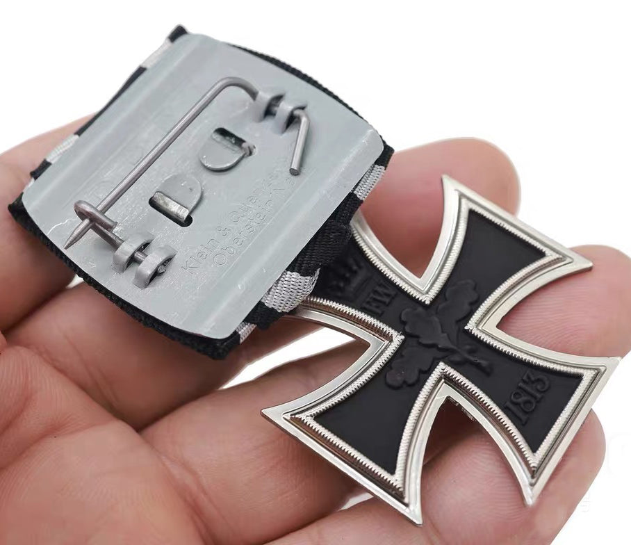 German Iron Cross 1870 2nd Class, 25-Year Oak Leaves & 1914 Spange detail view 6