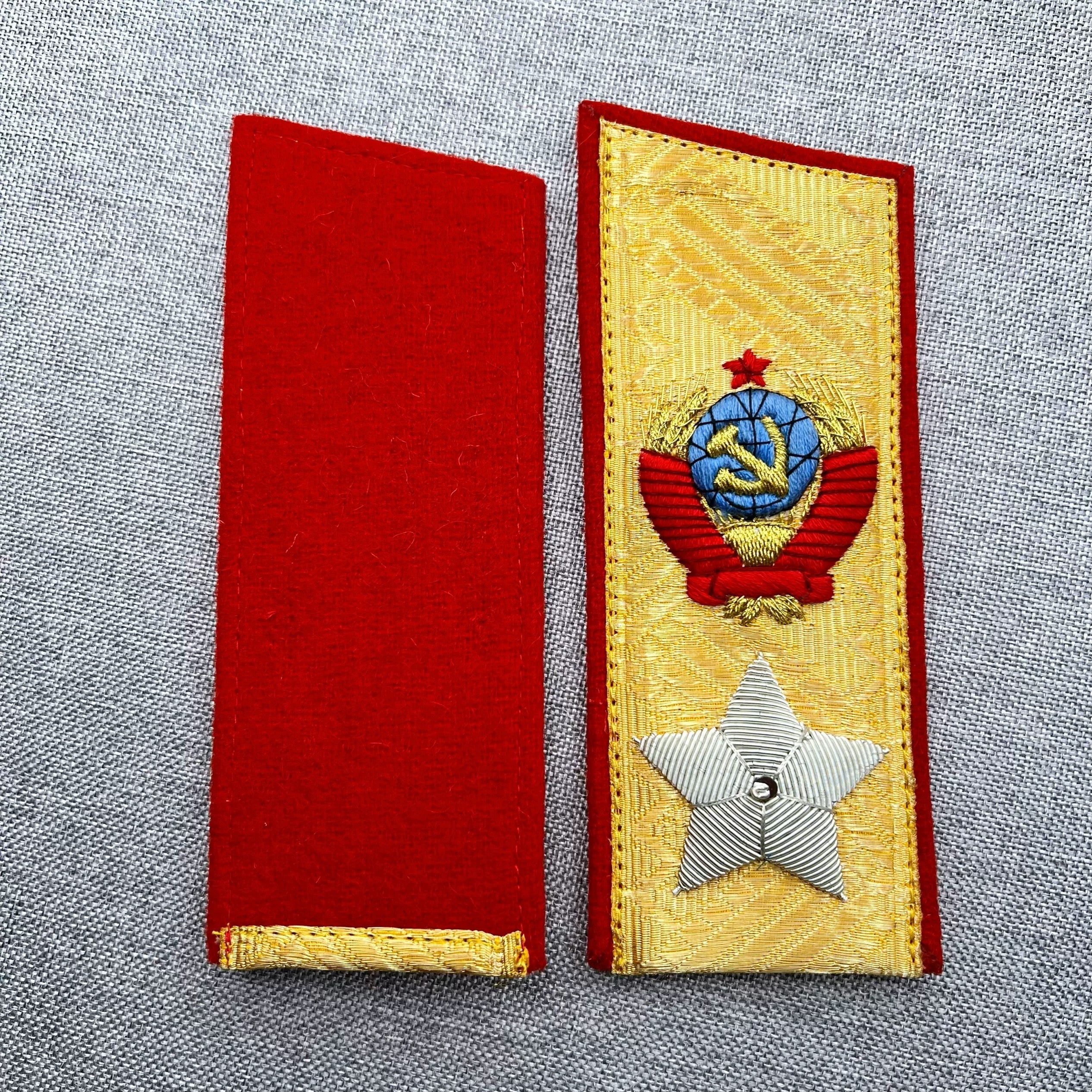 USSR Marshal of the Soviet Union Parade Shoulder Boards Gold with Star detail view 2