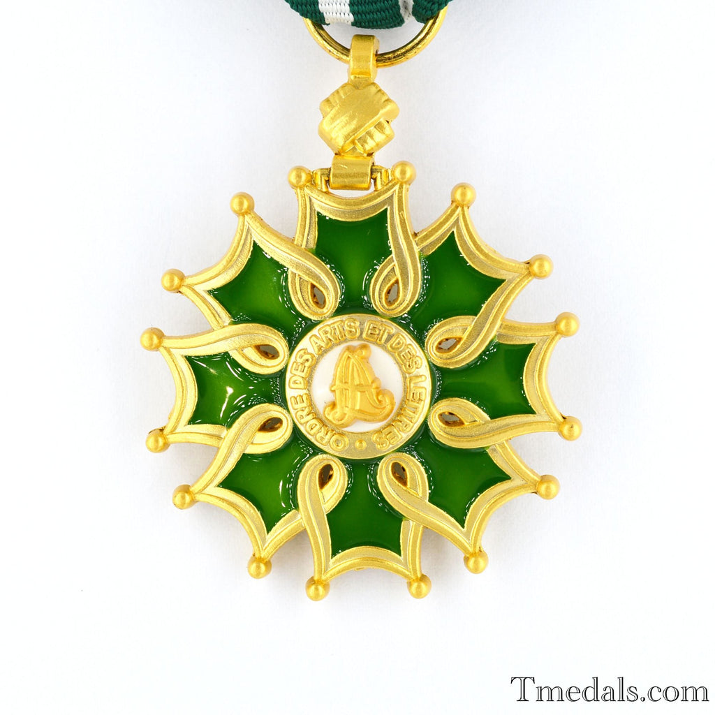 France French Order of the Arts and the Letters Officer degree detail view 3