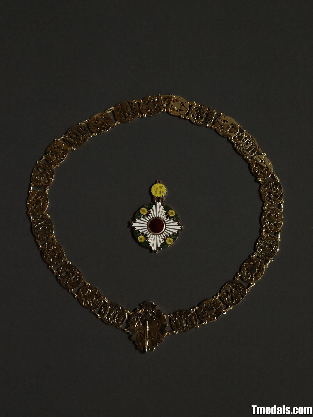 Japan Grand Cordon of the Order of the Chrysanthemum – Full (Copper + Hard Enamel) detail view 10