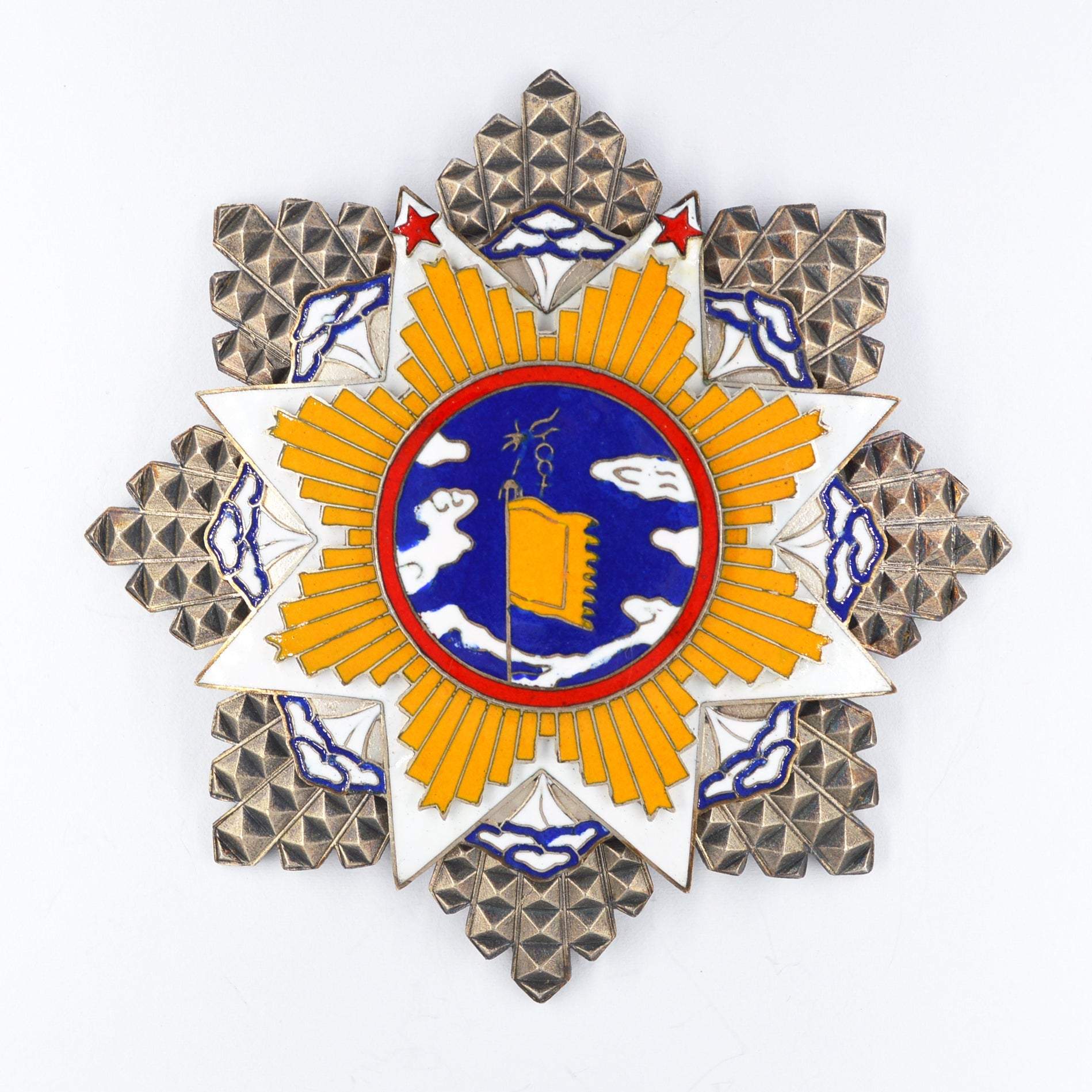 Chinese Republic Order of the Cloud and Banner Second Class reproduction