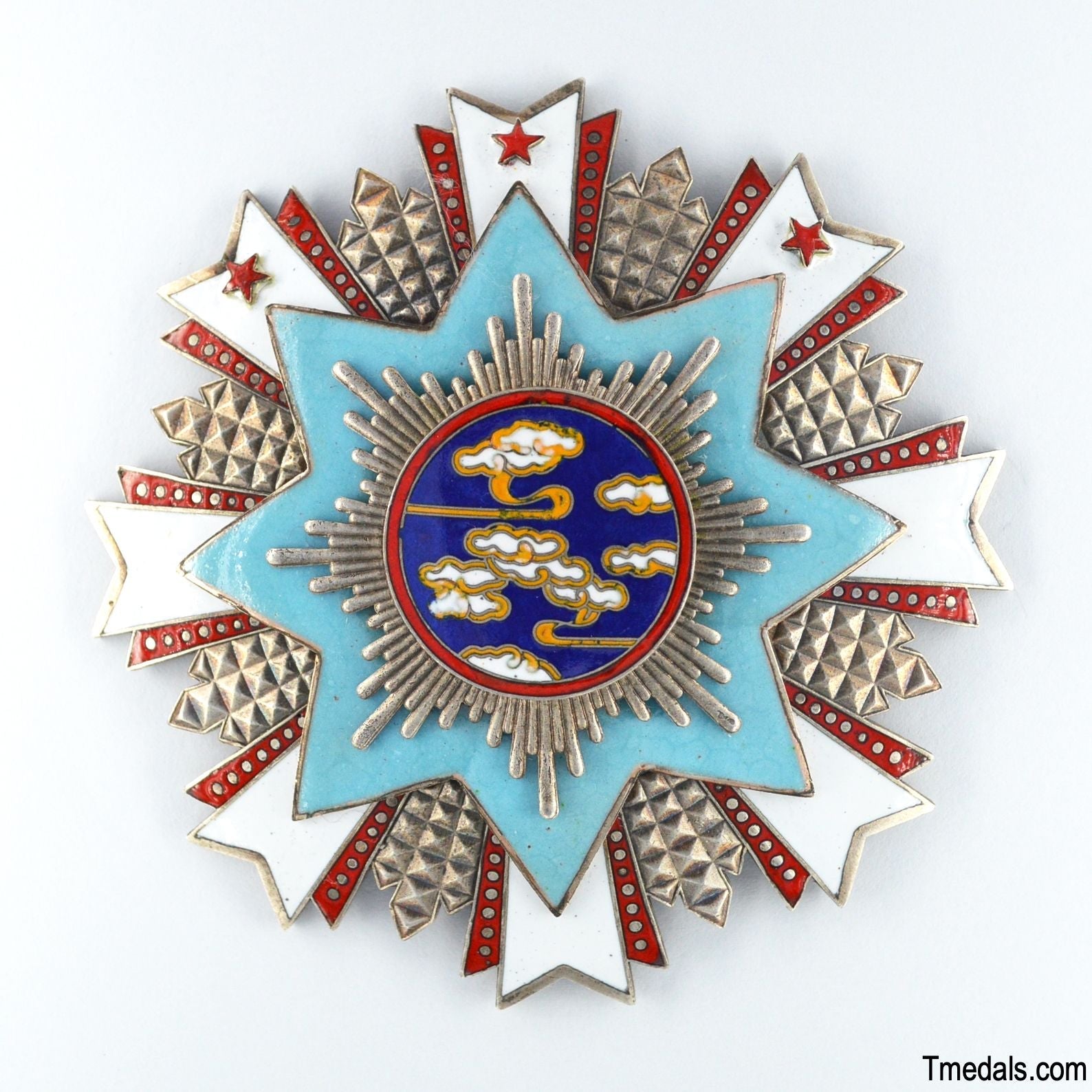 Chinese Republic – Order of Propitious Clouds Breast Star – Full-Size replica