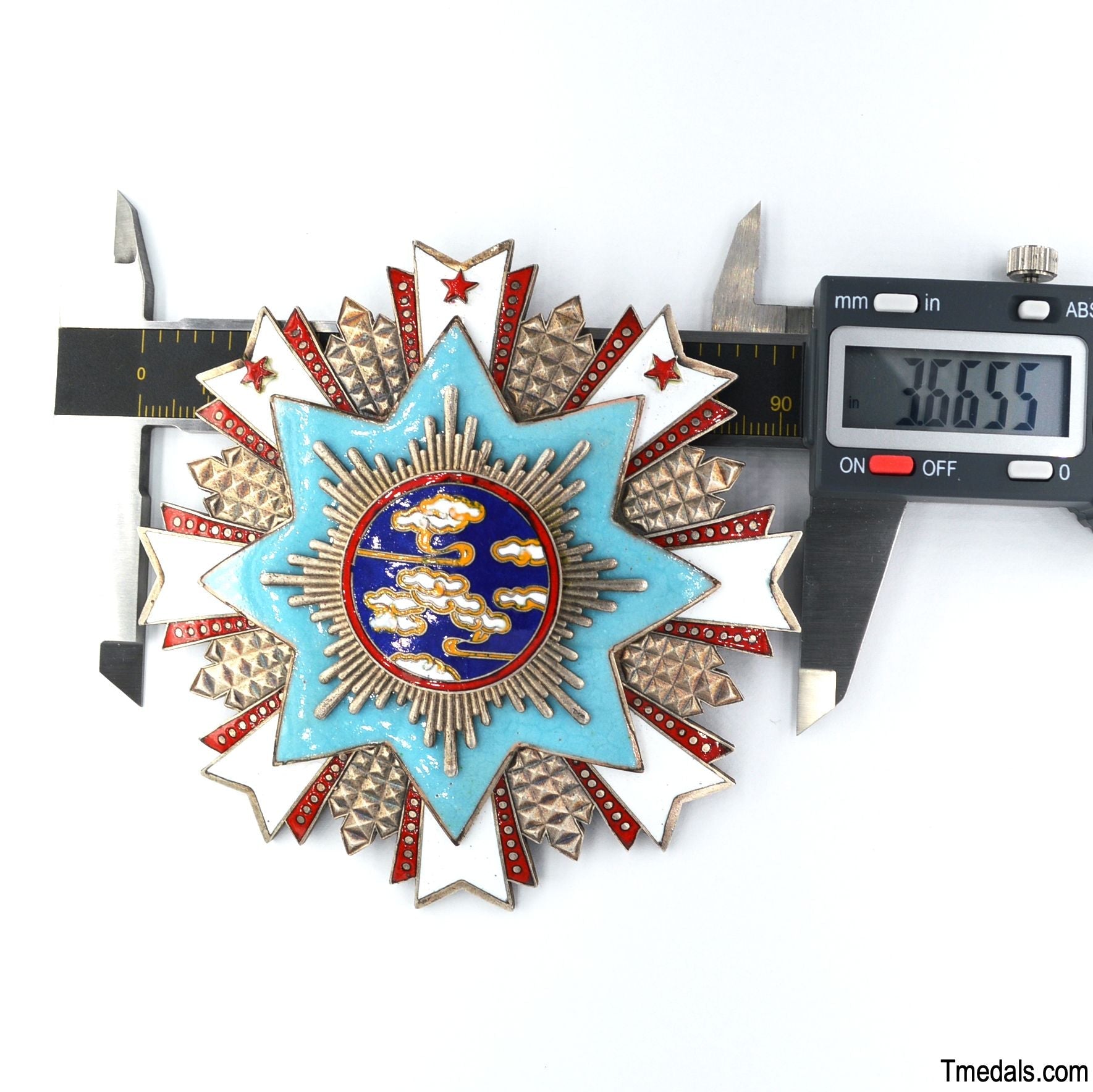 Chinese Republic – Order of Propitious Clouds Breast Star – Full-Size detail view 5